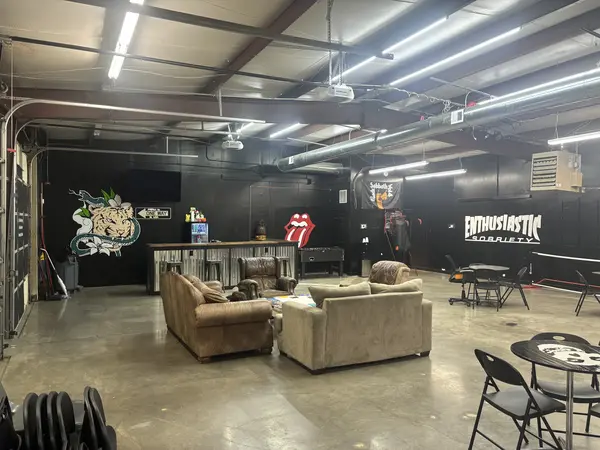 Drug Abuse Support Groups for Teens and Young Adults in Pleasant Valley, MO